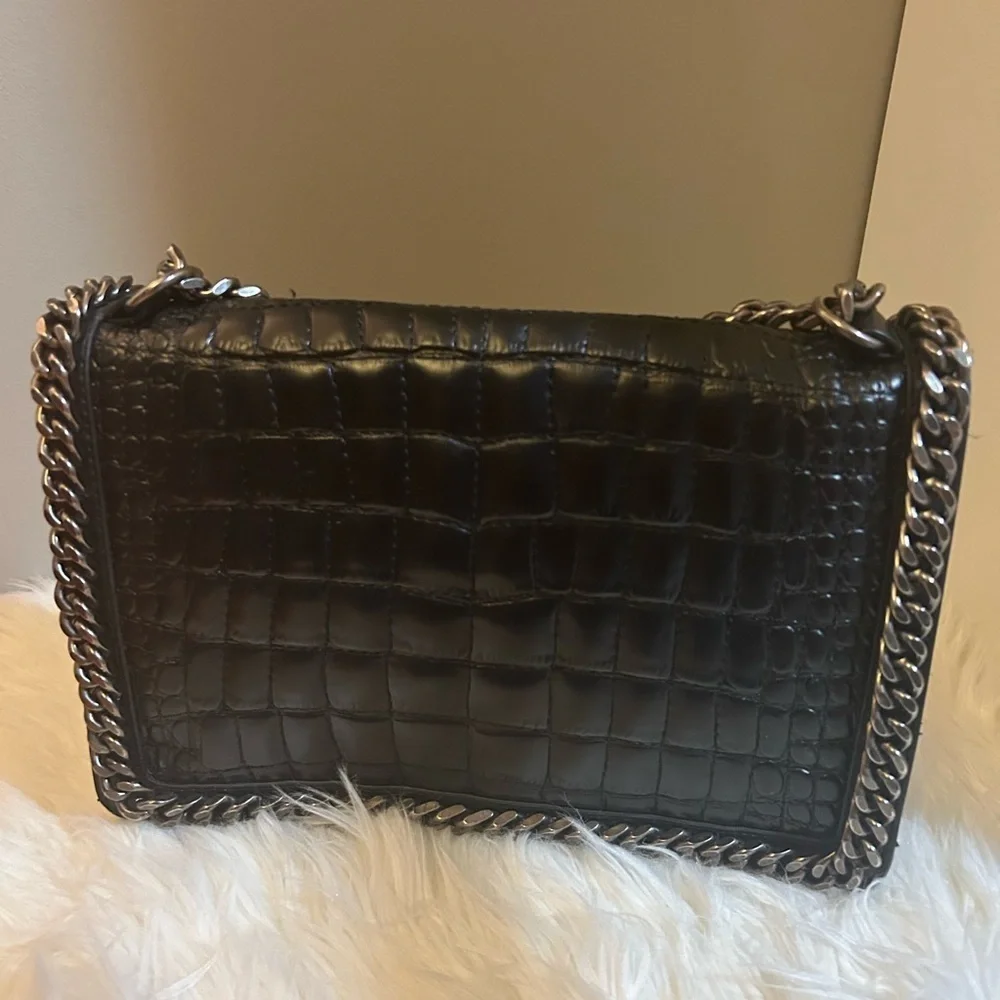 Zara Elegant Black Croc-Embossed Chain Bag